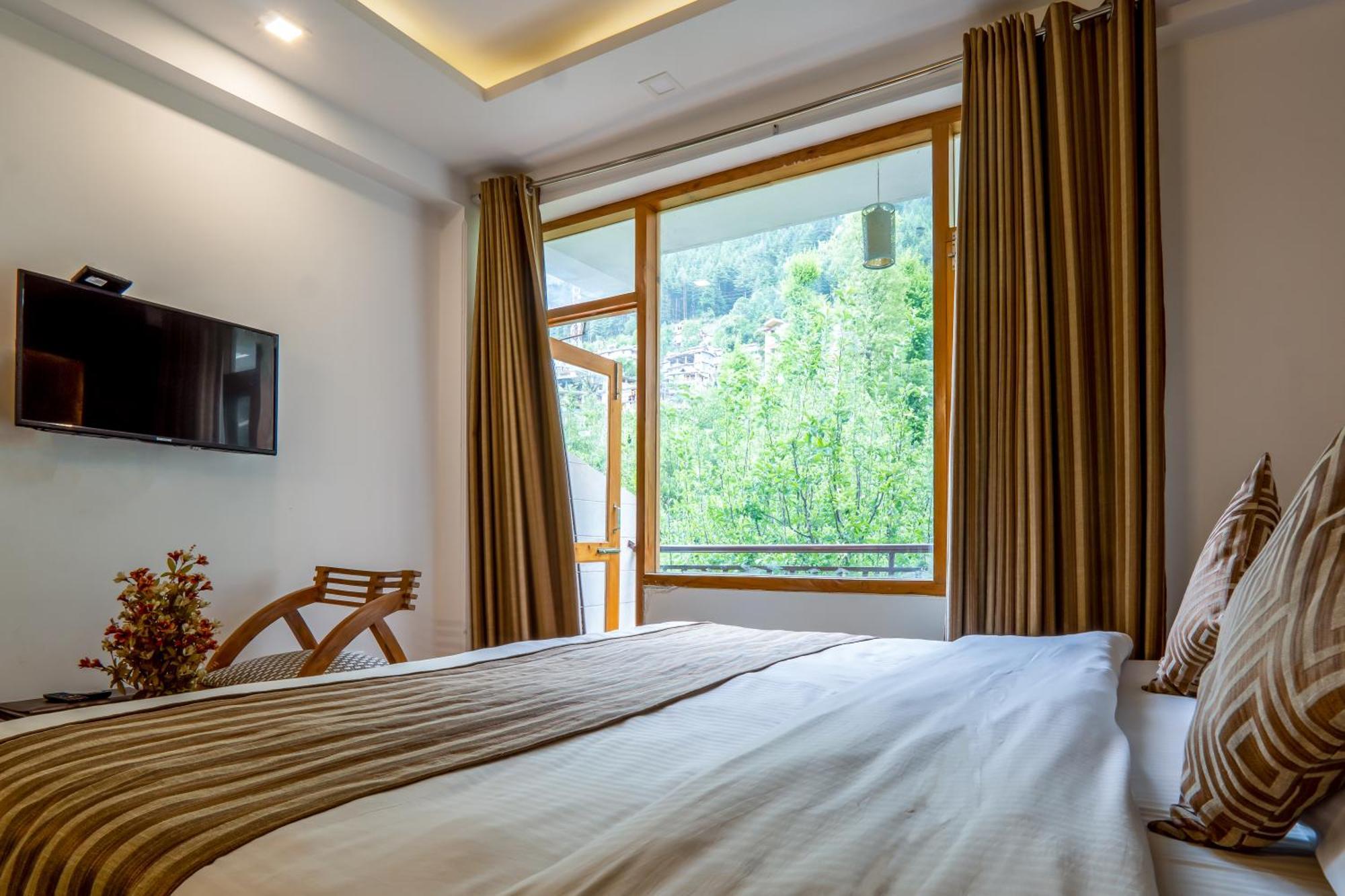 Pristine Inn Manali Luaran gambar