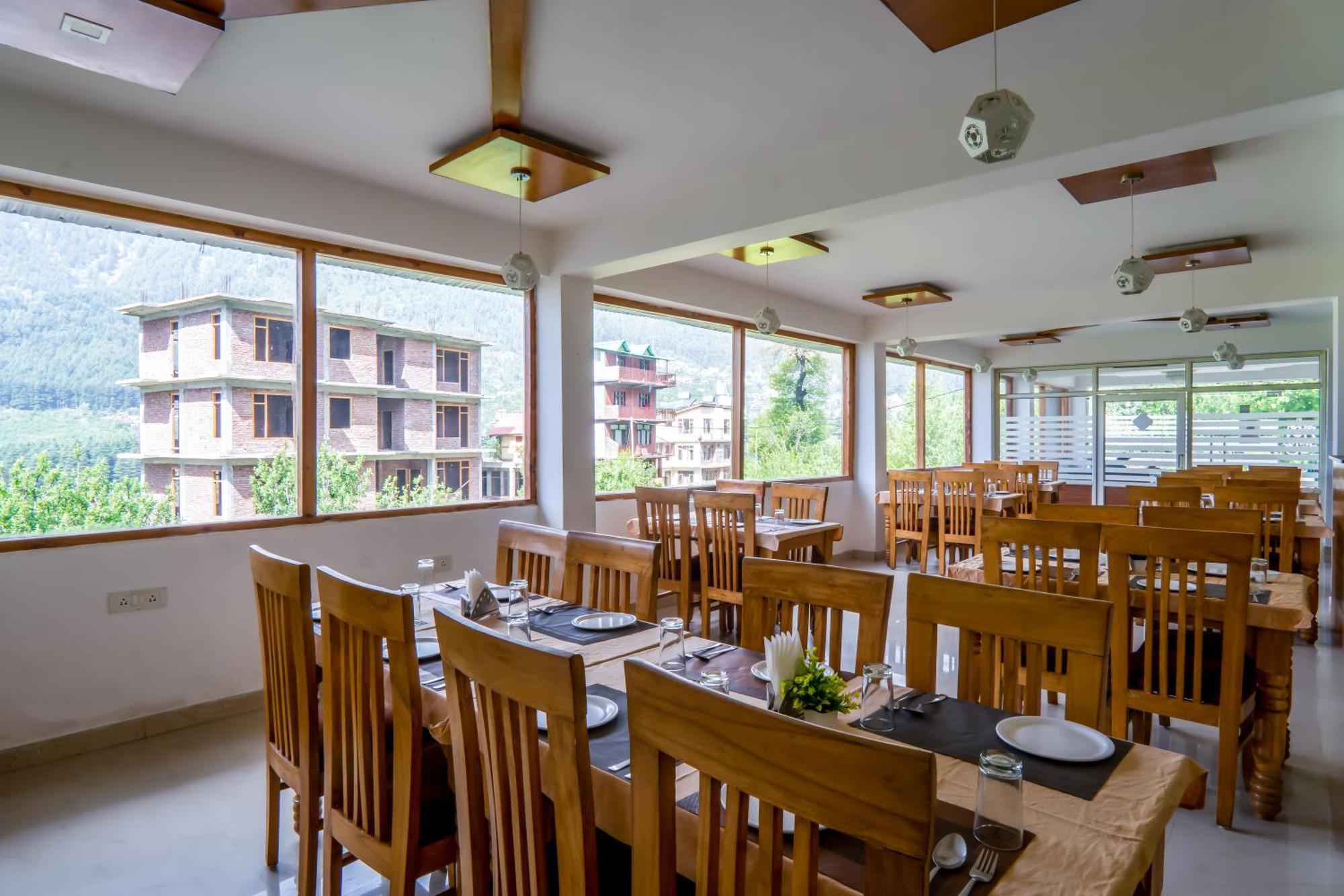 Pristine Inn Manali Luaran gambar
