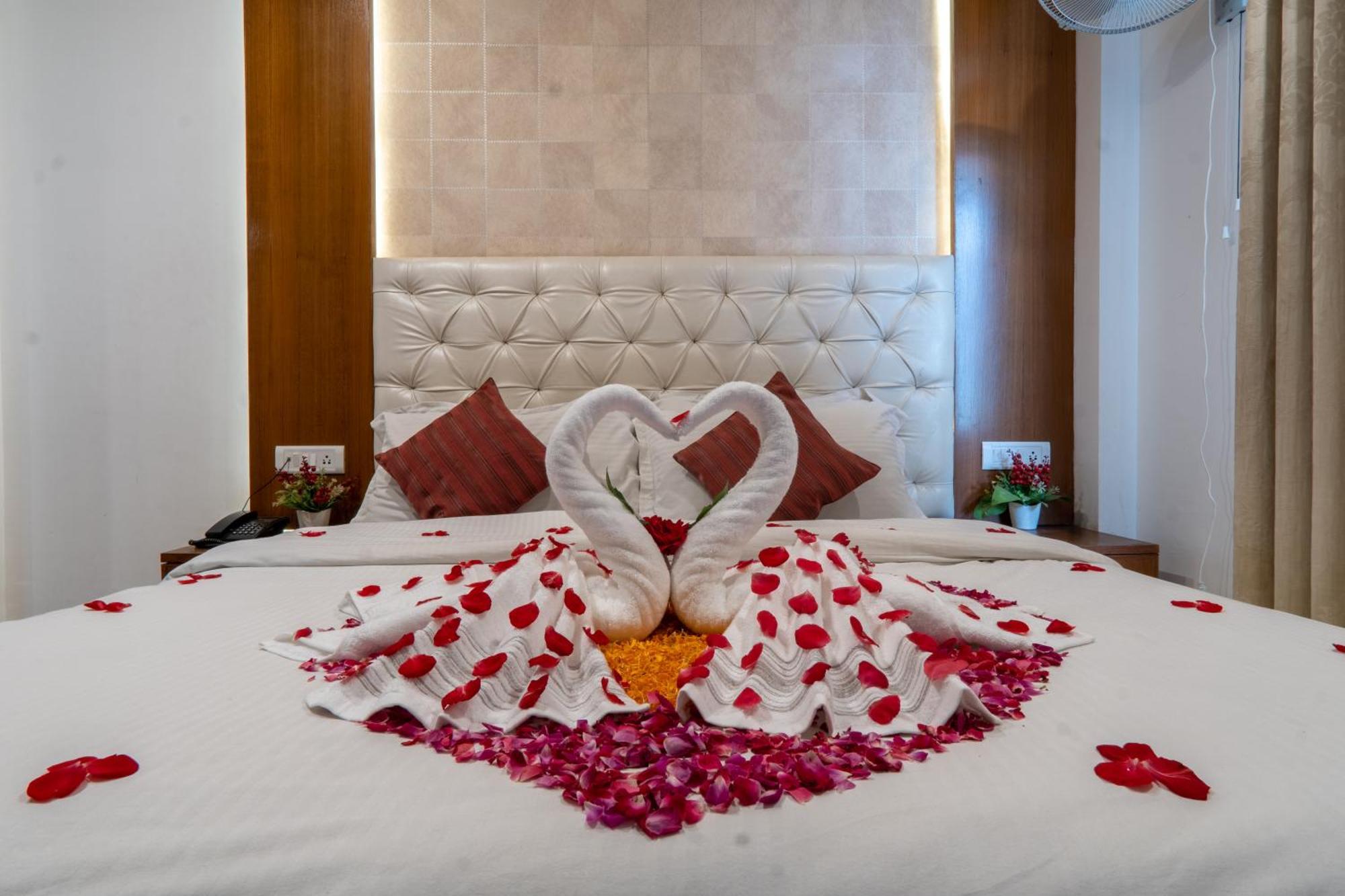 Pristine Inn Manali Luaran gambar